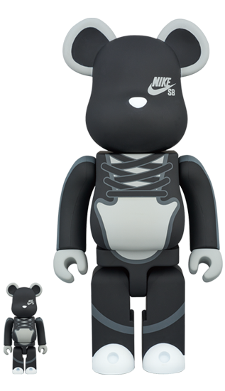 BE@RBRICK NIKE SB BLACK 100％ & 400％ | Hoardboard Collections